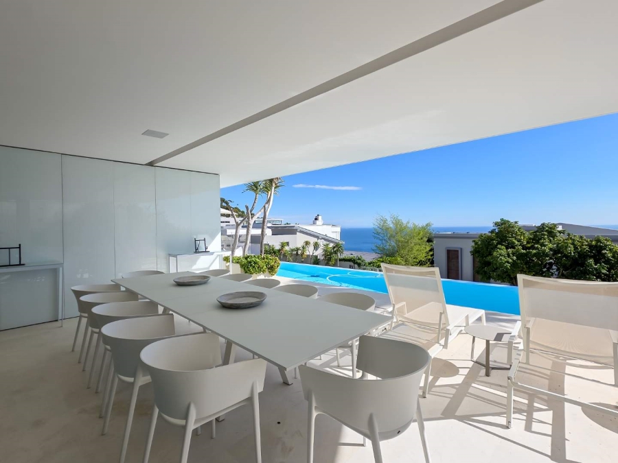 5 Bedroom Property for Sale in Fresnaye Western Cape